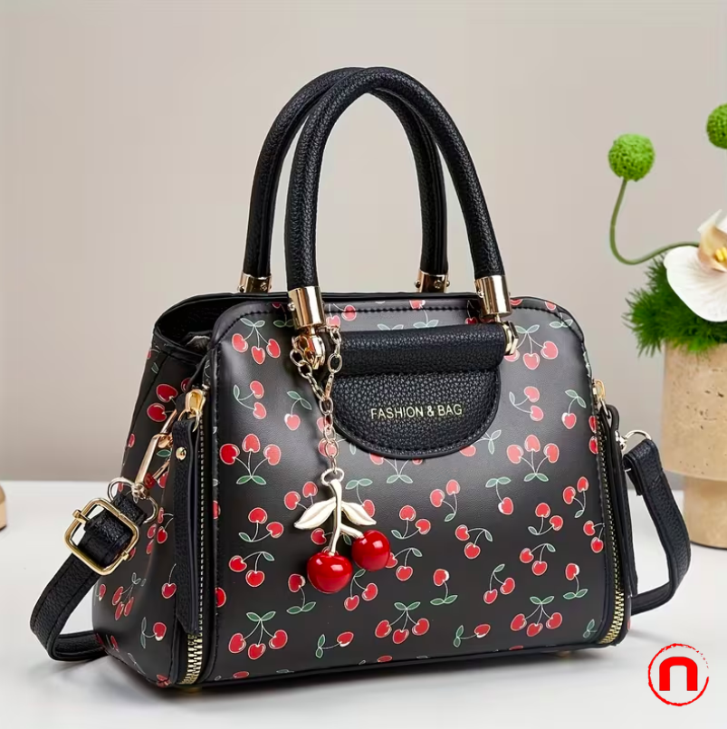 Stylish, large-capacity handbag